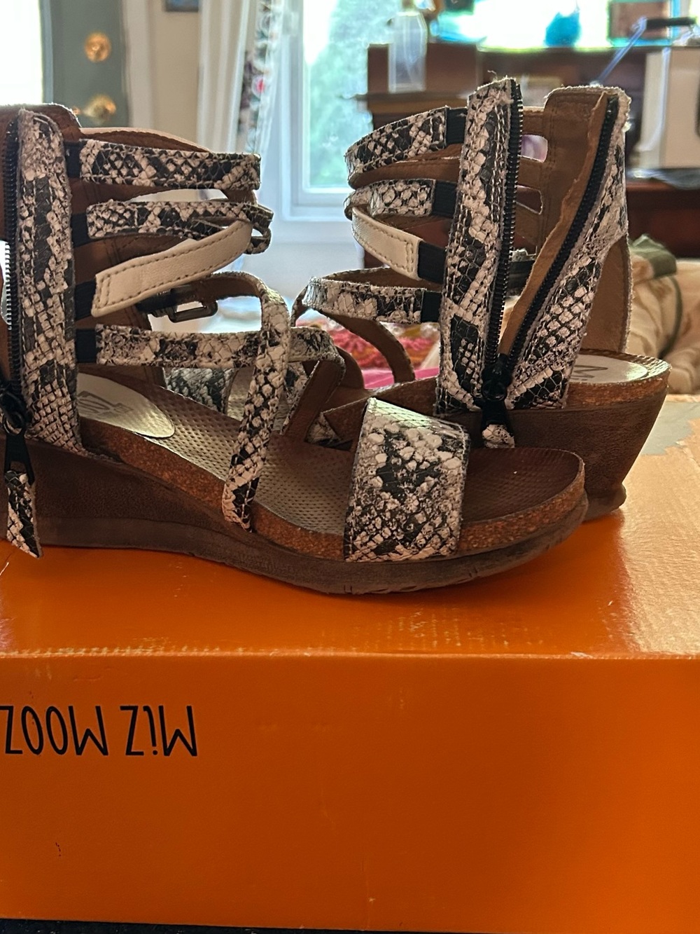 Miz Mooz Shay sandal,
37